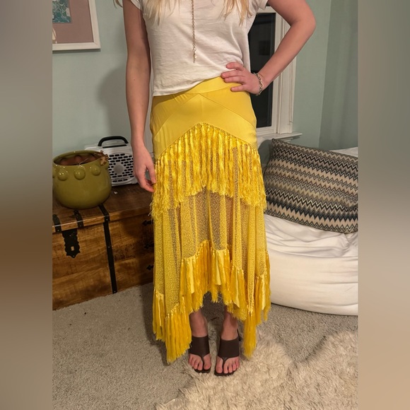 DVF runway yellow tassel skirt Elegant Yellow Fringe Skirt - Picture 2 of 4